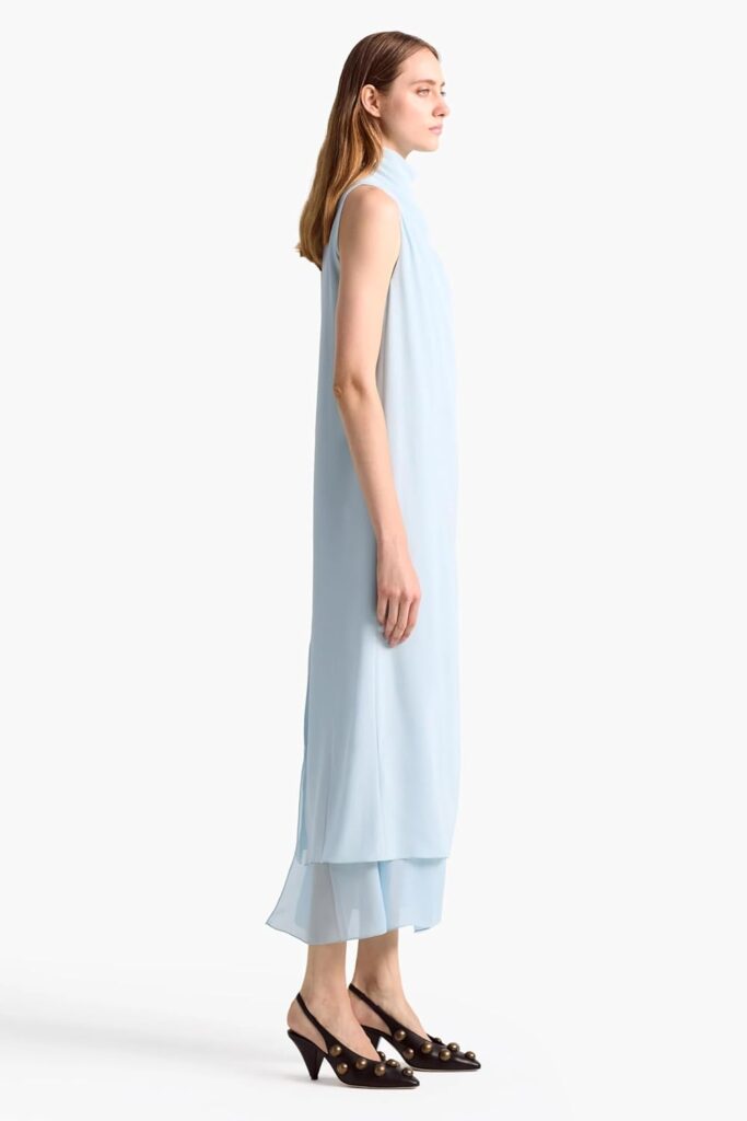 ✨ Altuzarra Noor Dress – Exklusives Seidenkleid für stilbewusste Frauen 4 Feine Seidendetails des Altuzarra Noor Dress in Nahaufnahme