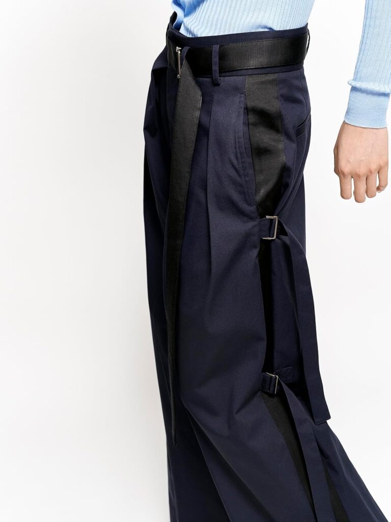 EUDON CHOI Yva Trousers – Dein stilvolles Statement 👖✨ 6 Eudon Choi Yva Trousers Kombiniert Mit Weißer Bluse Und High Heels – Business Outfit Inspiration