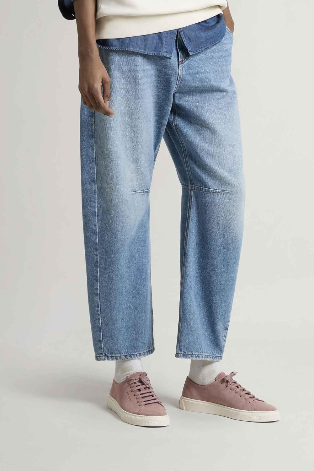 Die Sneaker Begeistern Durch Ihr Elegantes​ Und Zeitloses Design
