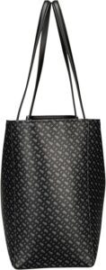 Eleganz Trifft Alltag: Der Boss Liriel Shopper In Schwarz-In Der Heutigen Welt, In Der Stil Und Funktionalität Hand In Hand Gehen, Ist Der Boss Liriel Shopper In Schwarz Die Perfekte Lösung Für Modebewusste Frauen, Die Eleganz Und Alltagstauglichkeit Miteinander Verbinden Möchten. Dieses Exquisite Accessoire Ist Nicht Nur Ein Hingucker, Sondern Auch Ein Praktischer Begleiter, Der Sie Durch Den Tag Trägt – Von Der Arbeit Bis Zum Abendessen. Lassen Sie Uns Einen Blick Auf Die Wunderbaren Eigenschaften Dieses Shopper Werfen, Der Ihr Leben Bereichern Wird.

Stilvoll Durch Den Alltag: Der Boss Liriel Shopper In Schwarz

Der Boss Liriel Shopper In Schwarz Ist Mehr Als Nur Eine Tasche – Er Ist Ein Statement. Mit Seinem Zeitlosen Design Und Der Hochwertigen Verarbeitung Zieht Er Alle Blicke Auf Sich. Die Klaren Linien Und Das Schlichte, Elegante Erscheinungsbild Machen Ihn Zur Idealen Wahl Für Jeden Anlass. Egal, Ob Sie Im Büro Sind Oder Ein Treffen Mit Freunden Haben, Der Shopper Fügt Sich Nahtlos In Ihr Outfit Ein Und Verleiht Ihnen Einen Hauch Von Raffinesse.

Ein Weiterer Großer Vorteil Des Liriel Shoppers Ist Seine Funktionalität. Mit Großzügigem Stauraum Bietet Er Ausreichend Platz Für All Ihre Täglichen Essentials – Vom Laptop Über Bücher Bis Hin Zu Kosmetikartikeln. Die Praktische Innenaufteilung Sorgt Dafür, Dass Alles Seinen Platz Hat Und Leicht Zugänglich Ist. So Wird Der Alltag Nicht Nur Stilvoll, Sondern Auch Stressfrei.

Und Die Farbe Schwarz? Sie Ist Der Inbegriff Von Eleganz Und Vielseitigkeit. Schwarz Lässt Sich Mühelos Mit Jeder Farbpalette Und Jedem Stil Kombinieren. Ob Lässig Oder Chic, Der Boss Liriel Shopper Ergänzt Jeden Look Perfekt. So Haben Sie Die Freiheit, Ihrer Kreativität Ausdruck Zu Verleihen Und Dabei Stets Classy Zu Bleiben.

Elegante Begleiterin: So Strahlt Der Liriel Shopper!

Die Eleganz Des Boss Liriel Shoppers Zeigt Sich Nicht Nur In Seinem Design, Sondern Auch In Den Feinen Details. Die Sorgfältige Auswahl Der Materialien Und Die Edlen Akzente Machen Diese Tasche Zu Einem Echten Kunstwerk. Der Shopper Besticht Durch Seine Sanfte Haptik Und Die Glänzenden Metalldetails, Die Den Look Abrunden Und Ihm Einen Luxuriösen Touch Verleihen. Jedes Mal, Wenn Sie Ihn In Der Hand Halten, Fühlen Sie Sich Wie Die Königin Der Straße.

Ein Weiterer Aspekt, Der Den Liriel Shopper So Besonders Macht, Ist Seine Vielseitigkeit. Er Kann Sowohl Im Alltag Als Auch Zu Besonderen Anlässen Getragen Werden. Ob Bei Einem Geschäftlichen Meeting Oder Einem Romantischen Abendessen – Die Anziehungskraft Des Shoppers Bleibt Bestehen. Sie Werden Überrascht Sein, Wie Oft Sie Die Frage Hören: „Woher Hast Du Diese Tolle Tasche?“

Und Nicht Zu Vergessen: Der Liriel Shopper Ist Nicht Nur Schön, Sondern Auch Umweltbewusst. Boss Setzt Auf Nachhaltige Materialien Und Verantwortungsvolle Produktionsprozesse. Das Bedeutet, Dass Sie Nicht Nur Gut Aussehen, Sondern Sich Auch Gut Fühlen Können, Wenn Sie Diese Tasche Tragen. Eleganz Und Verantwortung Gehen Hier Hand In Hand!

Der Boss Liriel Shopper In Schwarz Ist Der Perfekte Begleiter Für All Jene, Die Stil Und Funktionalität Schätzen. Mit Seinem Eleganten Design Und Der Praktischen Handhabung Wird Er Schnell Zu Einem Unverzichtbaren Teil Ihres Alltags. Seine Vielseitigkeit Und Die Umweltbewusste Herstellung Machen Ihn Zusätzlich Zu Einem Tollen Fashion-Statement. Investieren Sie In Den Liriel Shopper Und Genießen Sie Die Komplimente, Die Ihnen Überall Begegnen Werden – Denn Eleganz Trifft Alltag In Perfekter Harmonie!