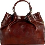 Elegante Schultertasche Aus Italien: Unsere Erfahrungen Mit Luxus