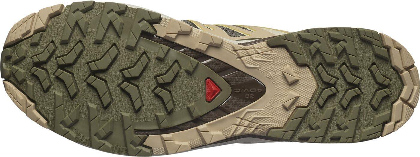 Salomon Xa Pro 3D Beim Trailrunning Auf Unebenem Gelände