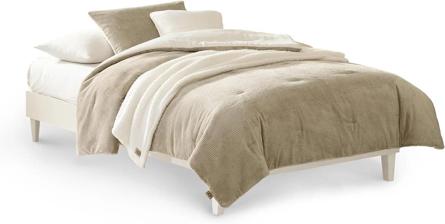  Verpackung Des 4-Teiligen Bettdecken-Sets Von Ugg