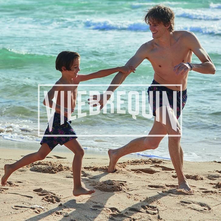 ✨ Ronde Tortues Swim Trunks: Turtle Style für Herren! 🐢 5 Ronde Tortues Badeshorts Modell Getragen Am Strand – Limited Edition Vilebrequin